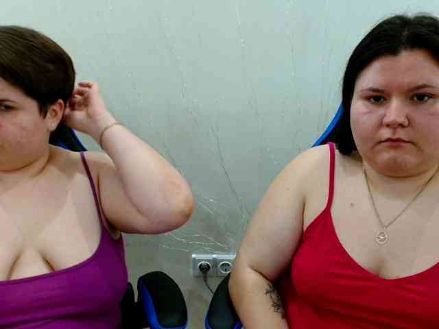 BeckyAndEllen webcam