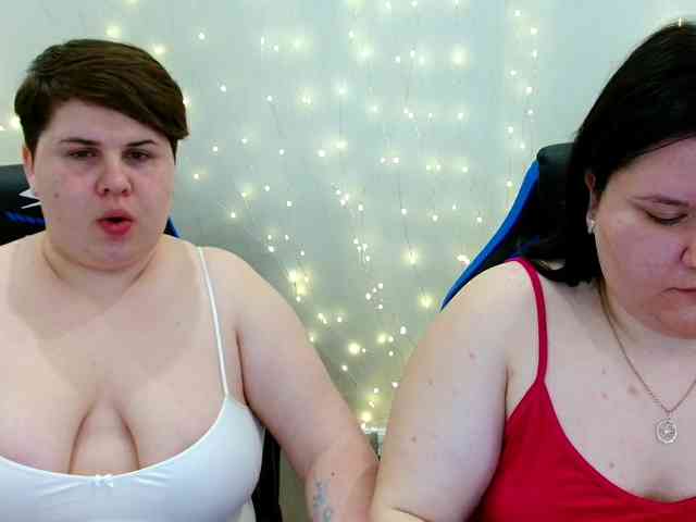 BeckyAndEllen webcam