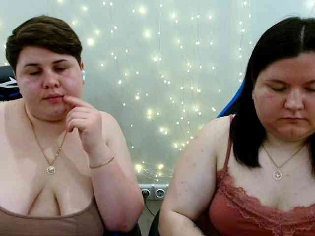 BeckyAndEllen webcam
