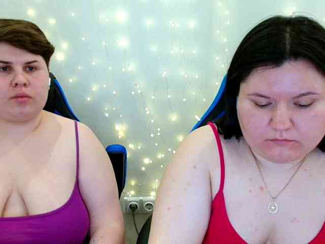 BeckyAndEllen webcam