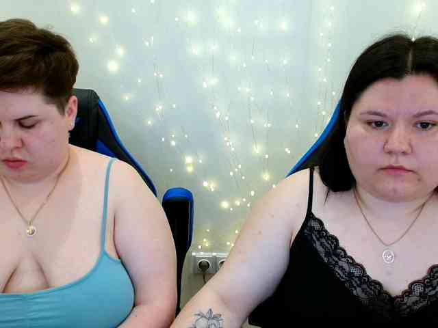 BeckyAndEllen webcam