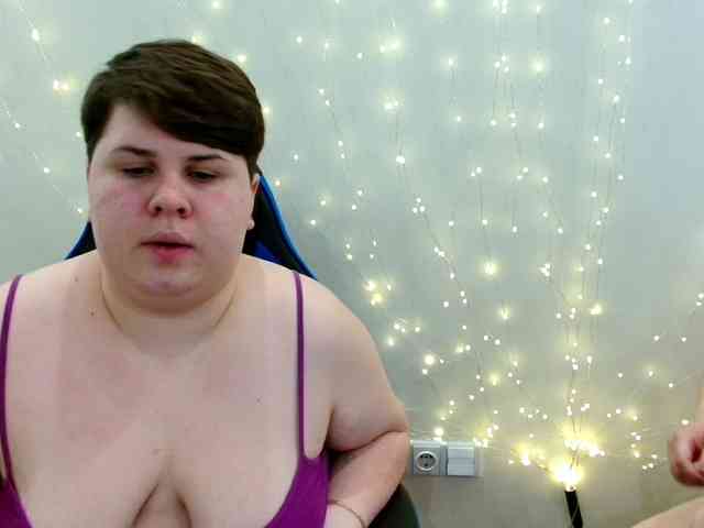 BeckyAndEllen webcam