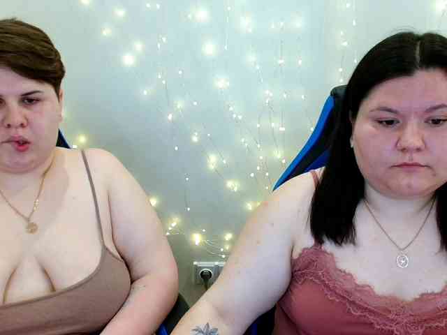 BeckyAndEllen webcam