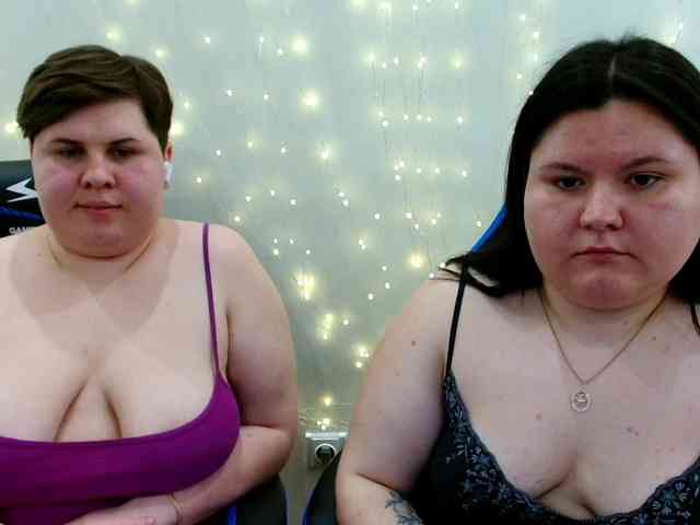 BeckyAndEllen webcam