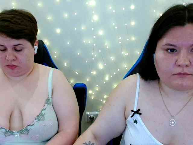 BeckyAndEllen webcam