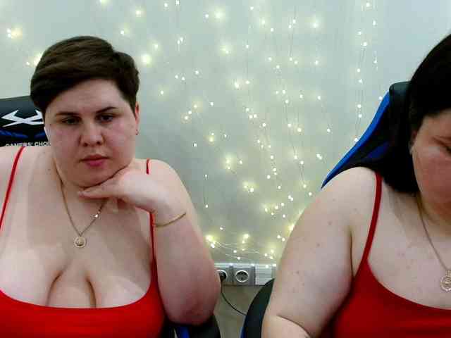 BeckyAndEllen webcam