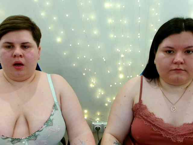 BeckyAndEllen webcam