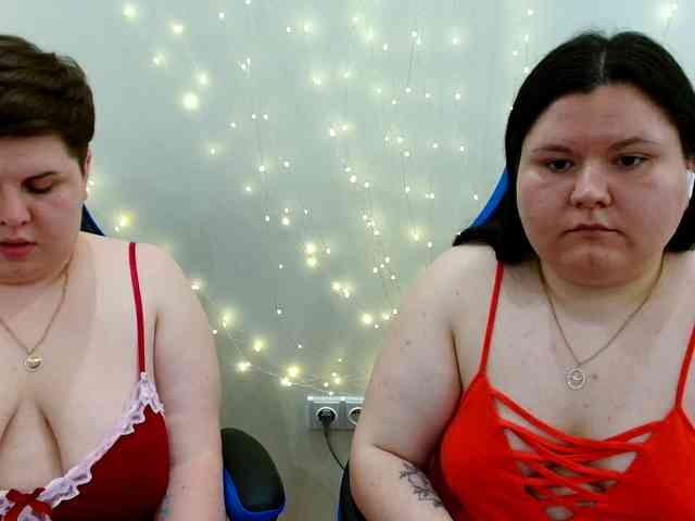 Model: BeckyAndEllen