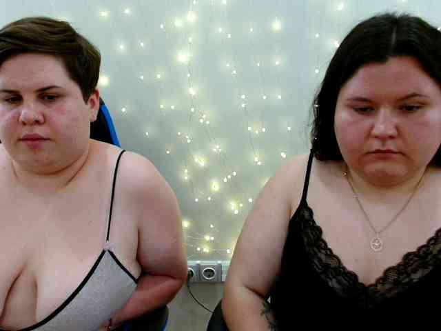 BeckyAndEllen webcam