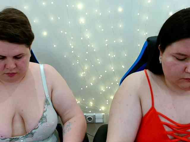 BeckyAndEllen webcam