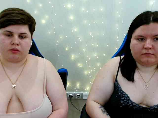 BeckyAndEllen webcam