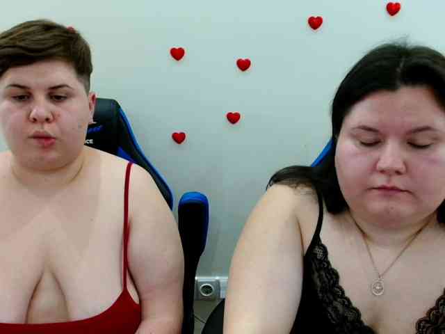 BeckyAndEllen webcam