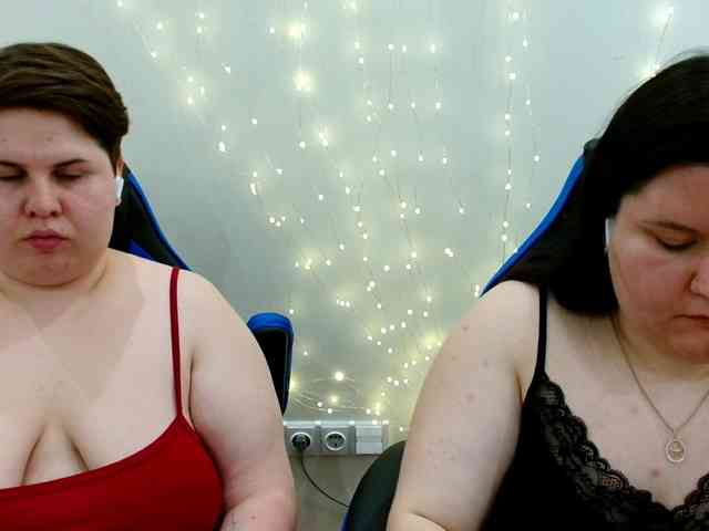 BeckyAndEllen webcam