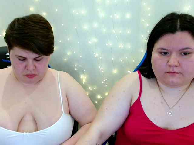 BeckyAndEllen webcam