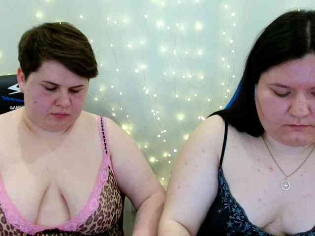BeckyAndEllen webcam