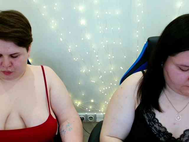 BeckyAndEllen webcam