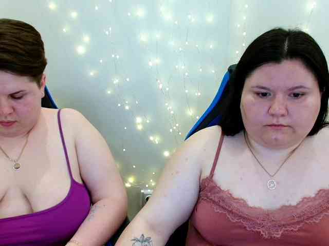 BeckyAndEllen webcam