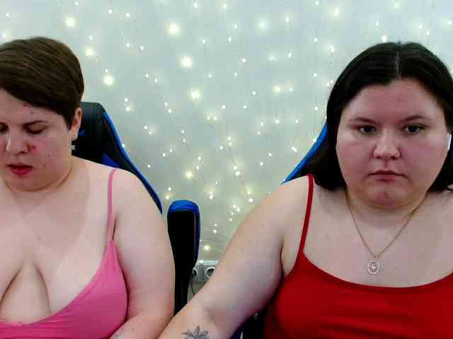BeckyAndEllen webcam