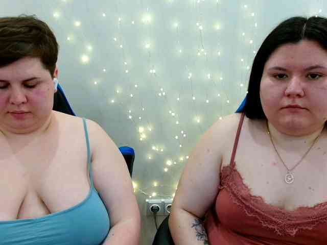 BeckyAndEllen webcam