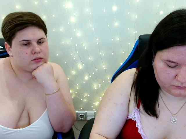 BeckyAndEllen webcam