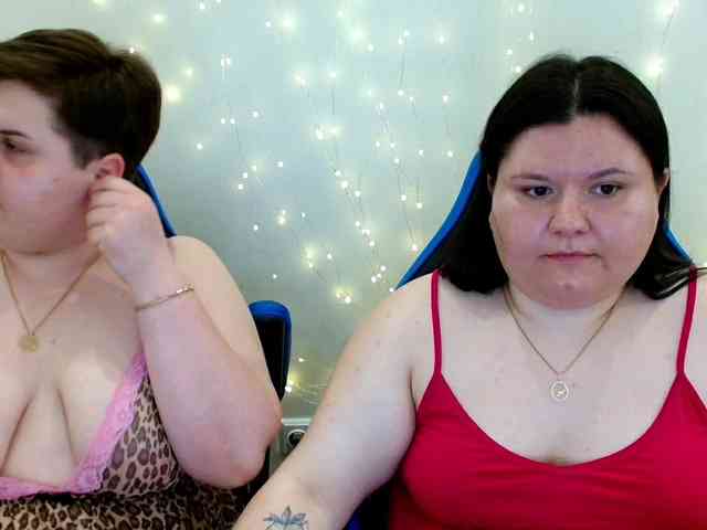 BeckyAndEllen webcam