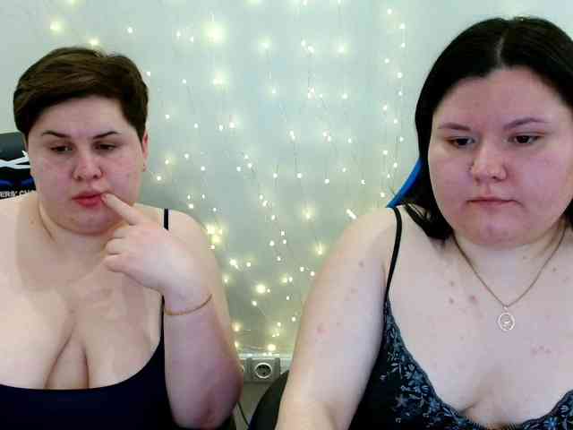 BeckyAndEllen webcam