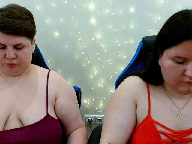 BeckyAndEllen webcam