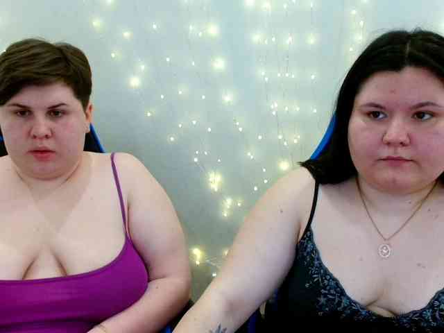 BeckyAndEllen webcam