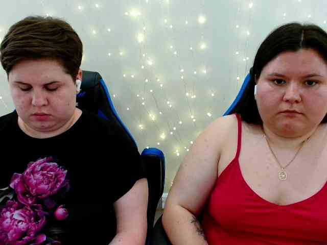 BeckyAndEllen webcam