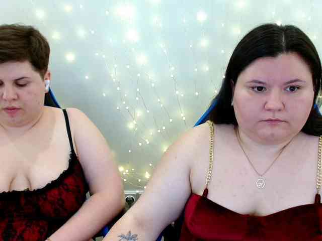 BeckyAndEllen webcam