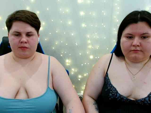 BeckyAndEllen webcam