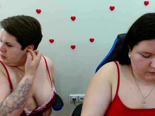 BeckyAndEllen webcam