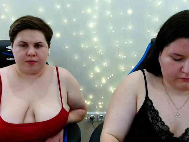 BeckyAndEllen webcam