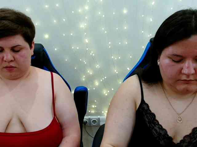 BeckyAndEllen webcam