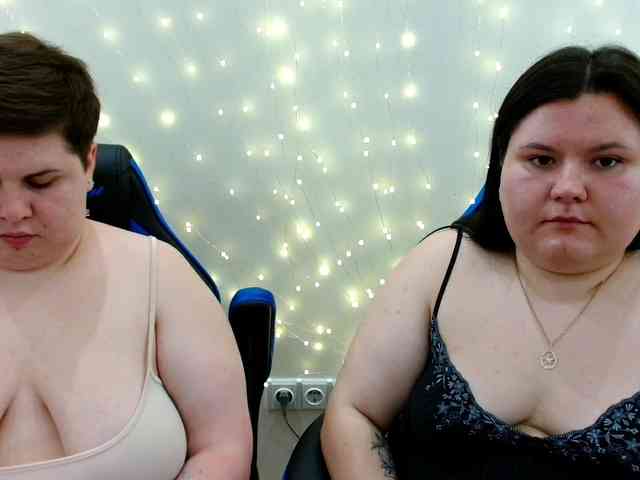 BeckyAndEllen webcam