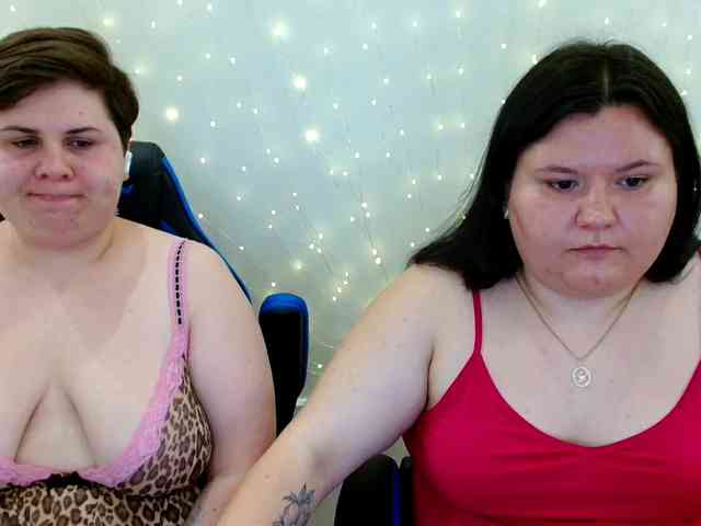BeckyAndEllen webcam