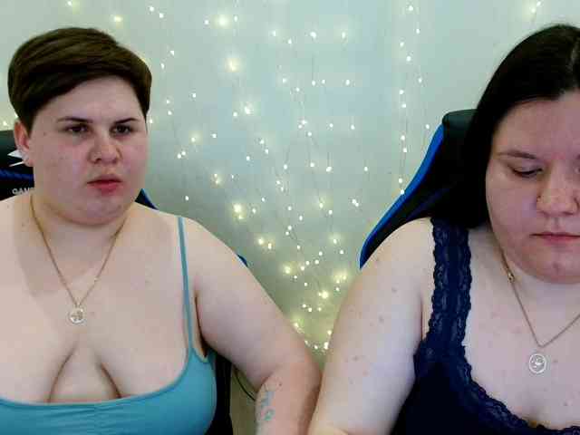 BeckyAndEllen webcam
