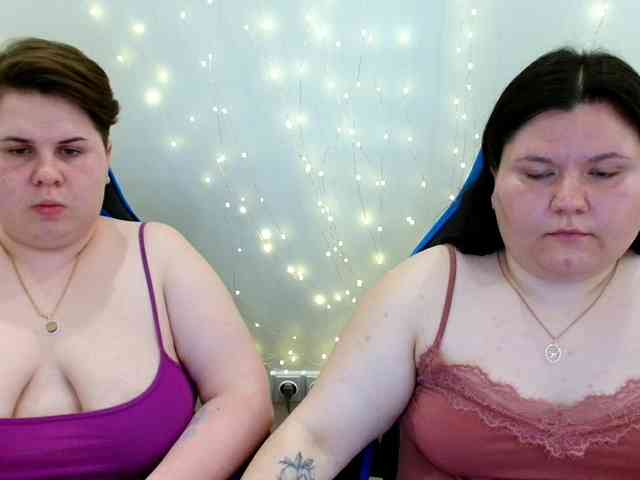 BeckyAndEllen webcam