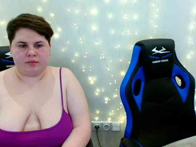 BeckyAndEllen webcam