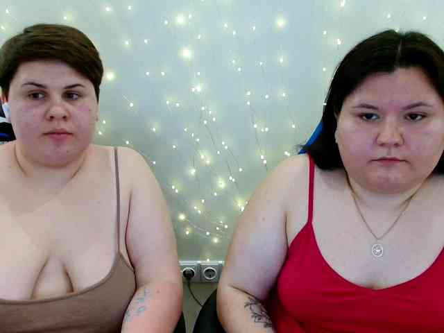 BeckyAndEllen webcam