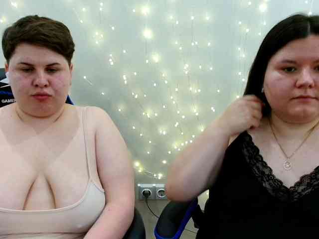 BeckyAndEllen webcam