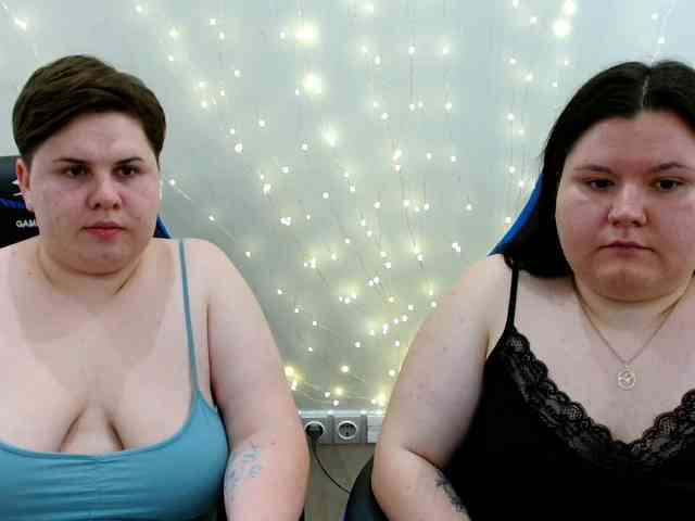BeckyAndEllen webcam