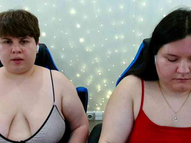 BeckyAndEllen webcam