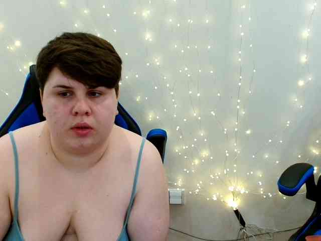 BeckyAndEllen webcam