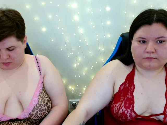 BeckyAndEllen webcam