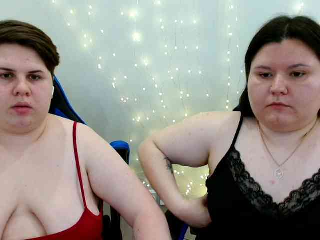 BeckyAndEllen webcam