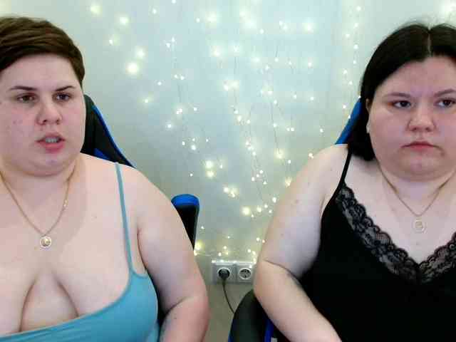 BeckyAndEllen webcam