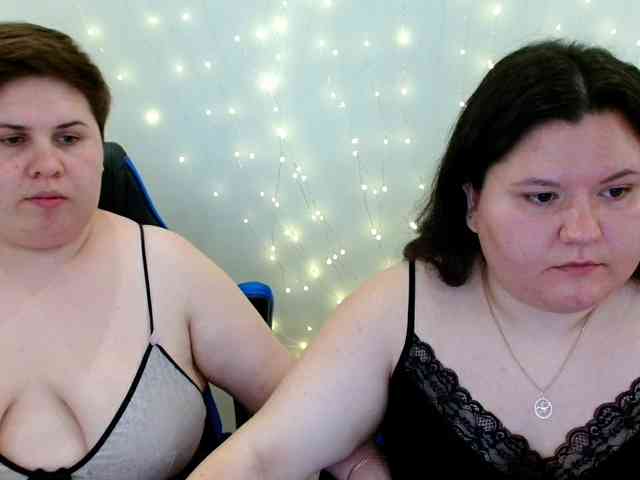 BeckyAndEllen webcam
