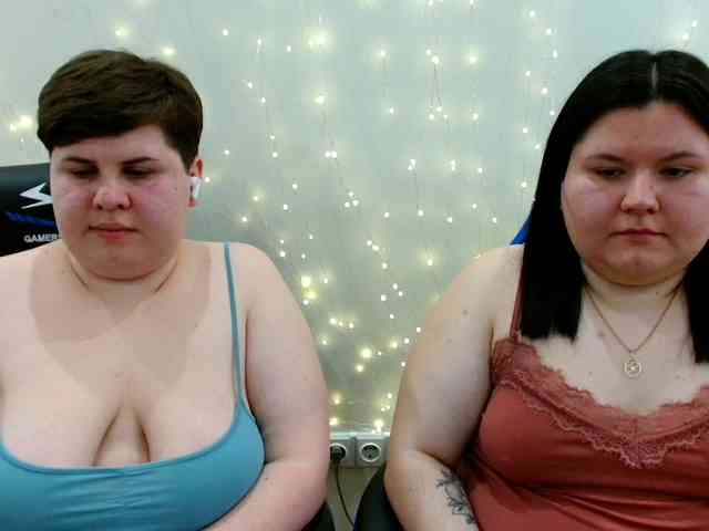 BeckyAndEllen webcam