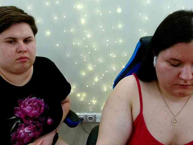 BeckyAndEllen webcam